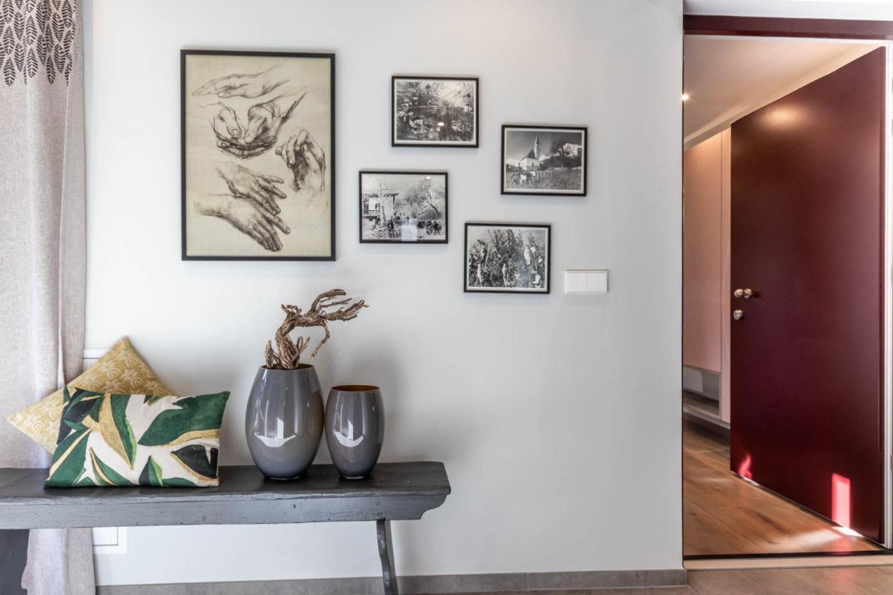 Mali Apartments Garden Suite Tirolo Exterior foto